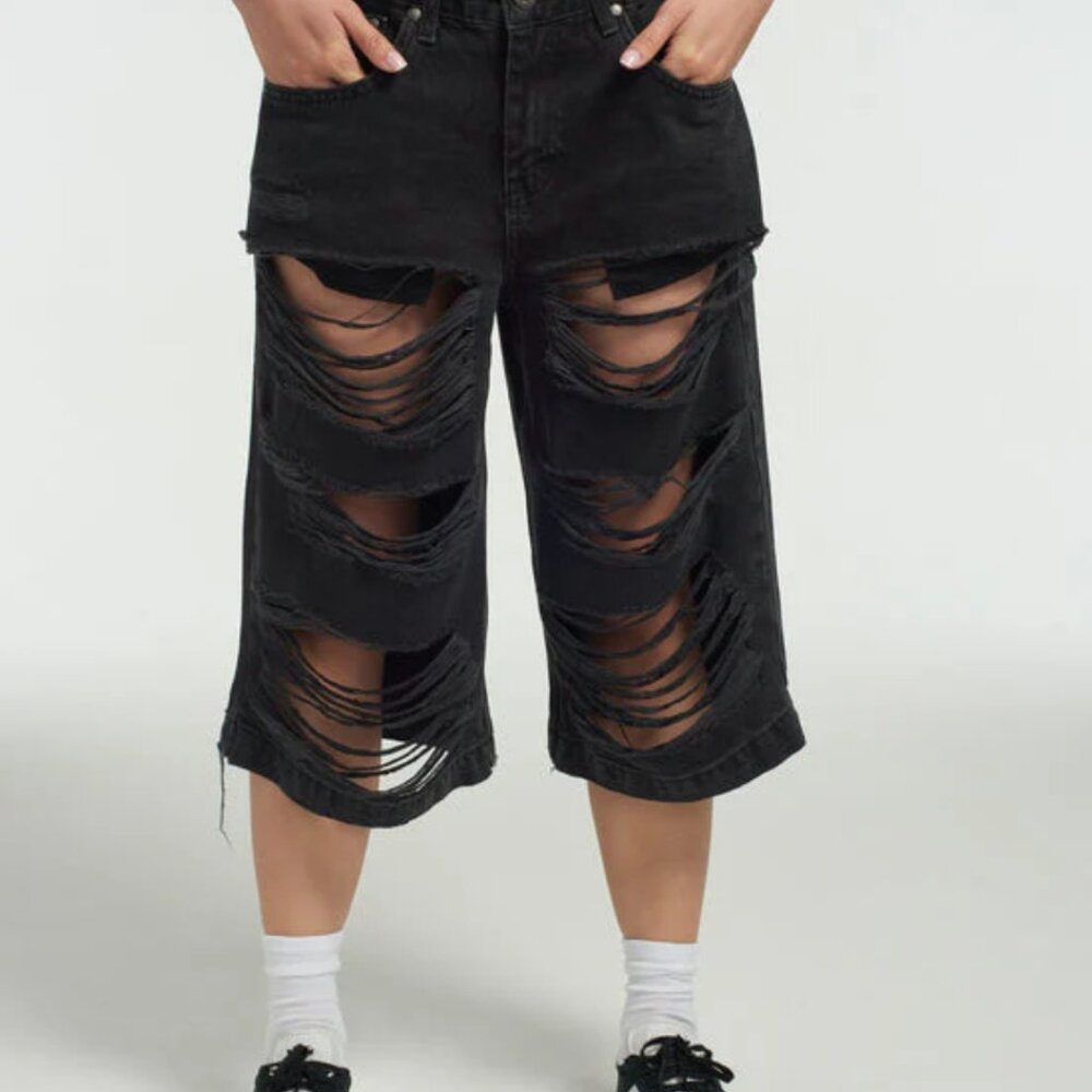 ⚫!!!ISO!!!⚫ The Ragged Priest Shredder Distressed Skater Short